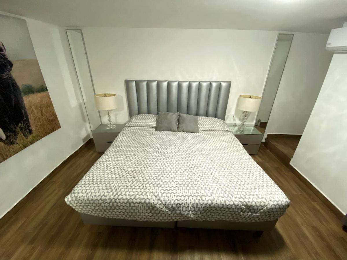 Deluxe King Room,1300723951:JPEG